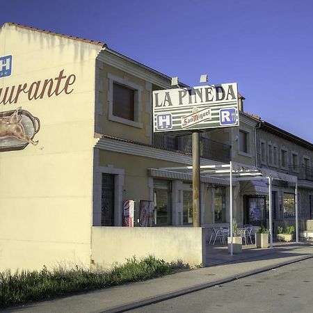 Hostal Restaurante La Pineda El Barco de Ávila Exterior foto